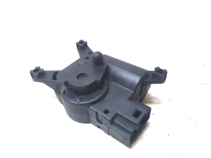 Volkswagen Transporter T5 (2003–2015) Heater flap actuator 52411483R00 - 3