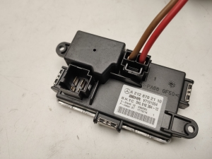 Mercedes Benz E-Class W212 (2009–2015) Salongi puhuri mootor A2128200708 - 2