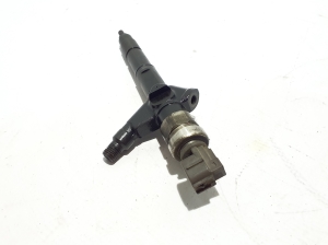 NISSAN X-Trail T30 (2001–2007) Kütusepihusti 16600AW400 - 3