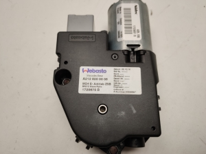 Mercedes Benz E-Class W212 (2009–2015) Schiebedachmotor A2128200008 - 2