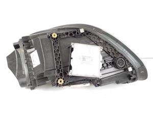 Porsche Panamera 971 (2016–2026) Esituli 971941034J - 4