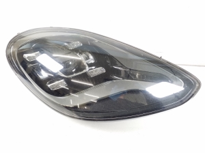 Porsche Panamera 971 (2016–2026) Esituli 971941034J - 5