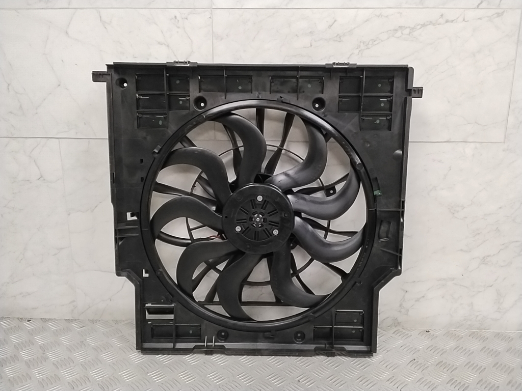BMW X5 G05 (2018–2026) Dzesēšanas ventilators un tā daļas 8589042 BMW X5 G05 (2018–2026) Dzesēšanas ventilators un tā daļas 8589042