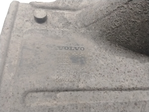 VOLVO XC60 (2008–2017) Rear underbody shield 31200364 - 3