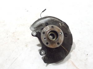 Front wheel hub - 6876851