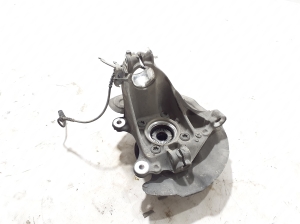 BMW X1 F48 (2015–2022) Front wheel hub 6876852 - 2