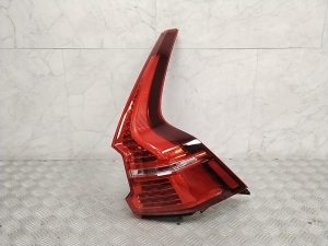 VOLVO XC60 (2017–2026) Tagumine nurgatuli 32228915 - 5