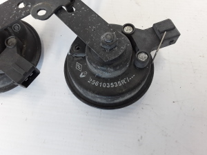 RENAULT Fluence (2009–2017) Helisignaal 256205567R - 2
