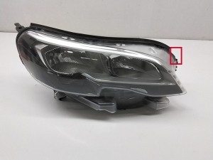 Peugeot Expert III (2017–2026) Scheinwerfer vorne 9808572580 - 7