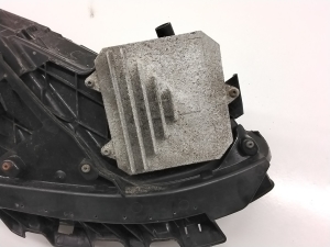 Tesla Model 3 3 (2016–2024) Esituli 107737550B - 3