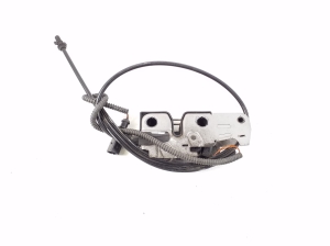 Porsche Panamera 971 (2016–2026) Hood latch - 3