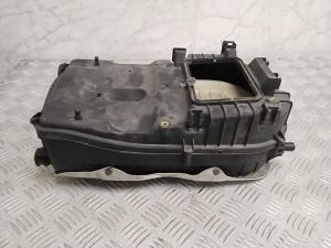 Mercedes Benz SLK-Class 172 (2011–2026) Luftfiltergehäuse A6510940320 - 3