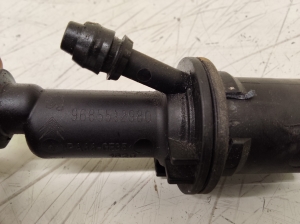 Citroen Berlingo (2008–2018) Kupplungsgeberzylinder 9685512980 - 4