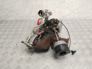 VOLVO V60 (2018–2026) Turbo 32240493 - 4