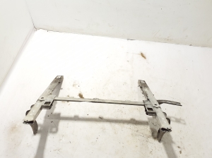 BMW X1 F48 (2015–2022) Radiator bracket 7301605 - 3