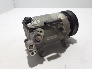 BMW X1 F48 (2015–2022) A/C compressor 6826879 - 3