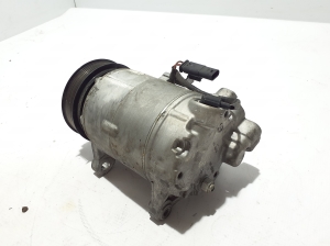 BMW X1 F48 (2015–2022) A/C compressor 6826879 - 4
