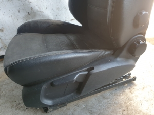 Ford Mondeo IV (2007–2015) Vordersitz und seine Teile - 6