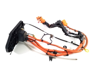   Battery charging port  - 5LA971531T 