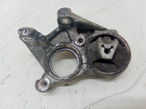 Citroen Berlingo (2008–2018) Eesmise veovõlli vahelaager 81090780 - 3