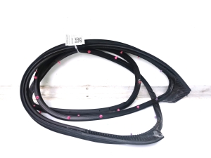 TOYOTA Yaris XP210 (2020–2026) Esiukse tihenduskumm 67862-0D260 - 2