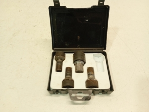 Mercedes Benz C-Class 204 (2007–2014) Rattamutrid, poldid B66470155 - 3