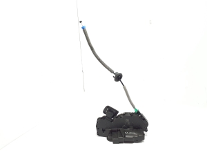 Rear side door lock - 5TA839016M