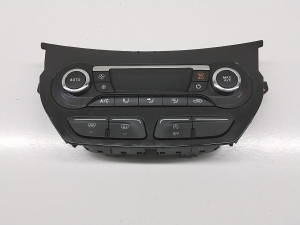 Ford Kuga (2012–2019) Heater control panel DV4T18C612AE - 4
