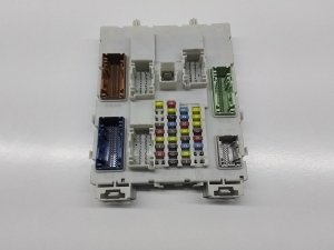 Interior fuse box - F1FT14A073EE