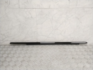 Lèche-vitre extérieur de porte arrière - 7404032