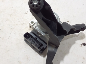 BMW X1 F48 (2015–2022) ABS bloks 6883343 - 3