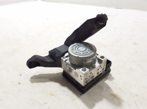 ABS unit - 6883343