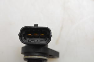 Kia Sportage (2010–2016) Crankshaft position sensor 393502B030 - 4