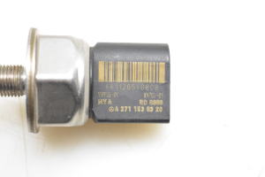Mercedes Benz C-Class 204 (2007–2014) Kütuse kõrgsurveandur A2711530328 - 2