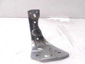 Volkswagen Passat B7 (2010–2014) Front fender bracket 3AA821141 - 2