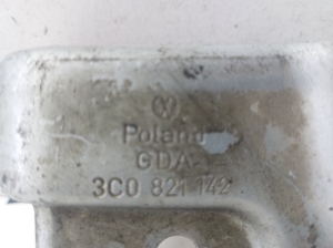 Volkswagen Passat B6 (2005–2010) Priekšējā spārna kronšteins 3C0821142 - 4