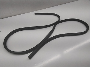 Mitsubishi Outlander (2012–2021) Front door rubber seal 5725A150 - 3