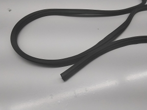 Mitsubishi Outlander (2012–2021) Front door rubber seal 5725A150 - 4