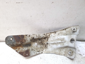 Volkswagen Golf VI (2008–2013) Front fender bracket 5K6821137 - 2