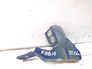 Skoda Fabia MK 1 (1999–2008) Front fender bracket 6Y0821141 - 2