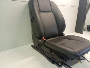 Mercedes Benz C-Class 204 (2007–2014) Vordersitz und seine Teile - 6