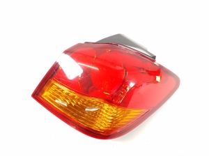   Rear corner light  - 8330A690 