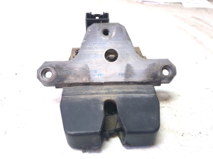 Ford Mondeo IV (2007–2015) Trunk lid lock - 2