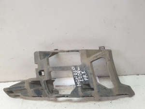 Priekšējā bampera kronšteins - 7S7117E856A