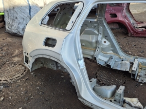 VOLVO XC90 (2015–2024) Aizmugurējais spārns un tā detaļas 31416318 - 2