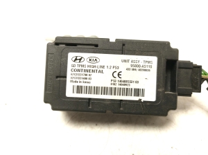 Hyundai i30 (2011–2017) Tire pressure control module 95800A5110 - 3