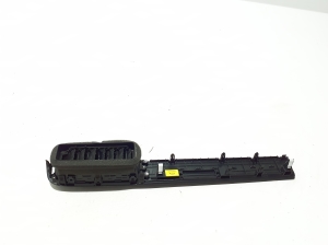 Hyundai IONIQ 5 I (2021–2026) Dashboard air vent grilles 97490GI000 - 4