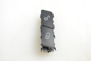 Mercedes Benz CLS-Class 218 (2011–2018) Door lock/unlock switch A2049058402 - 5
