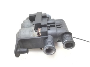 BMW 5 SERIES E39 (1995–2004) Wasserregelventil Heizung 8374995 - 3