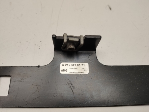 Mercedes Benz E-Class W212 (2009–2015) Muu kinnitus A2125010171 - 2